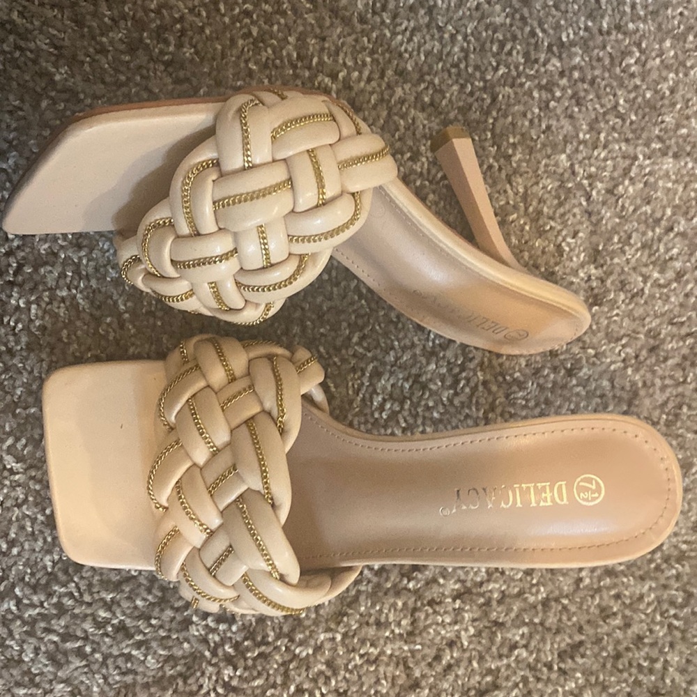 COPY - Pink heels